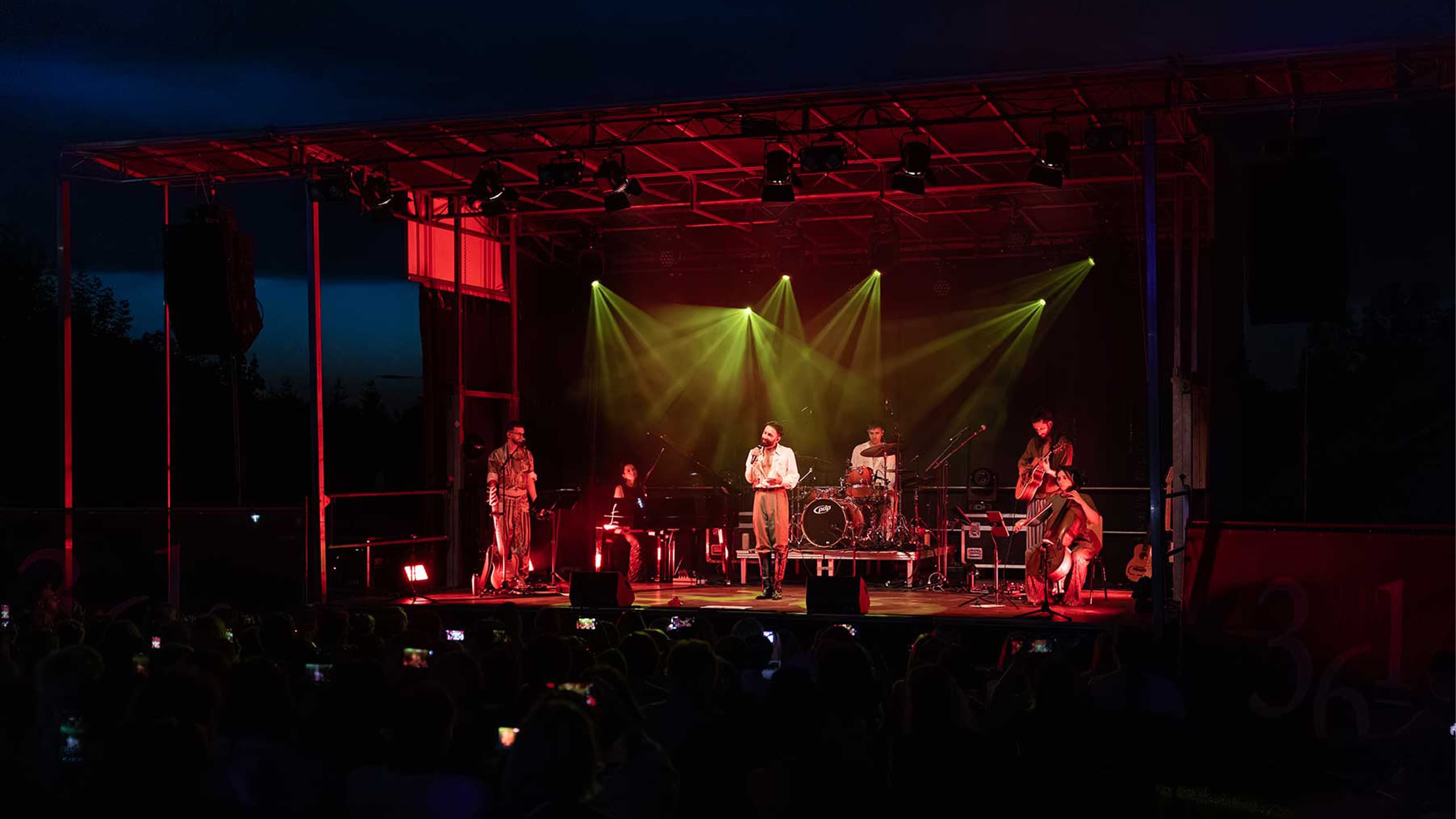 361_conchita_RZ_2560x1440_2_final