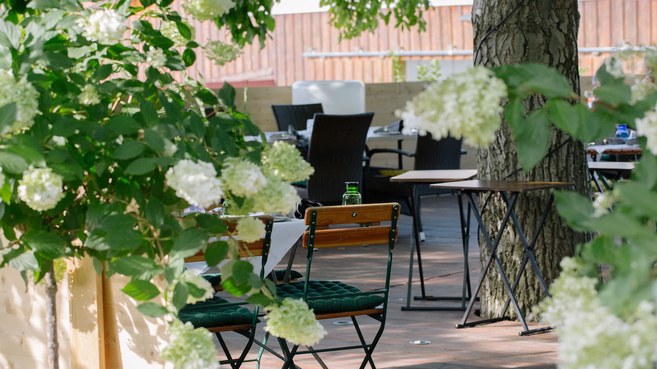 MH_terrasse_1_2560x1440_RZ